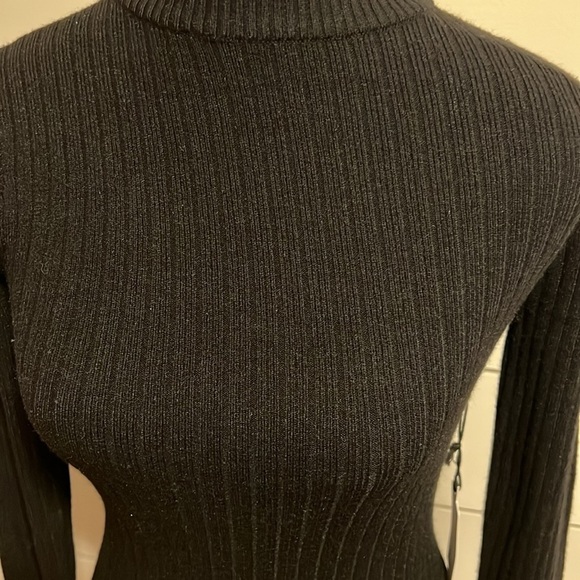 ASTR The Label Filippa Dress - Picture 2 of 5